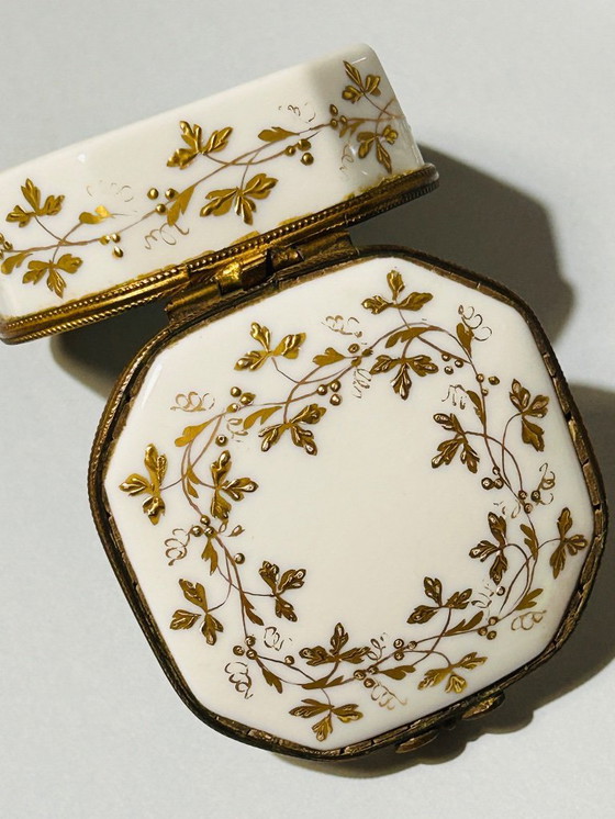 Image 1 of CAMILLE LE TALLEC PARIS - HAND-PAINTED JEWELRY BOX