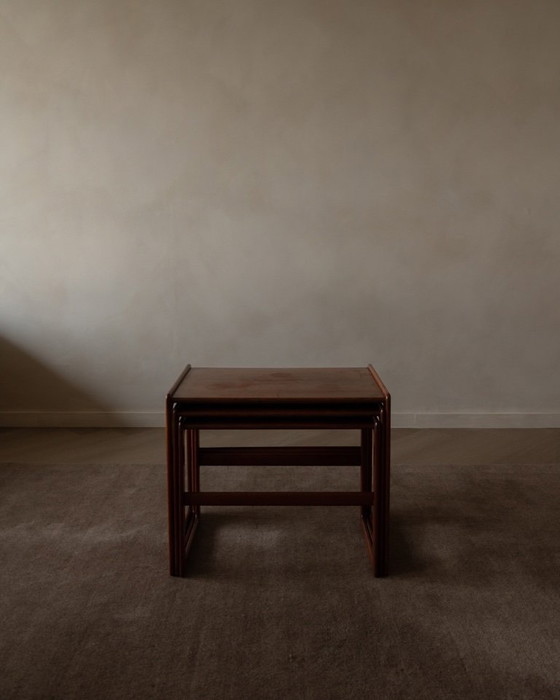 Image 1 of Tables d'appoint / tables gigognes vintage danoises en teck (lot de 3) – Arne Hovmand-Olsen pour Mogens Kold – Danemark, 1960