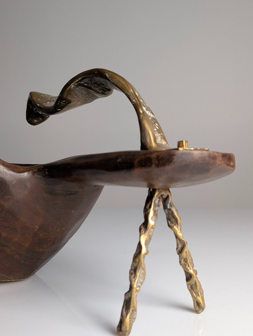 Coupe à fruits sculpturale en bronze et bois de David Marshall, centre de table, années 1970