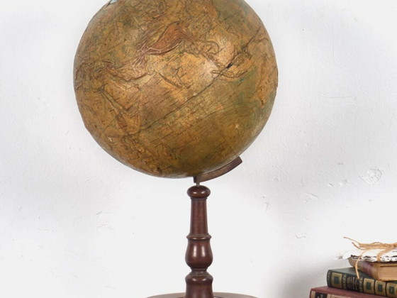 Antieke aardglobe met reliëf – Decoratieve objecten, Wood, Rustic (photo 2 of 9)