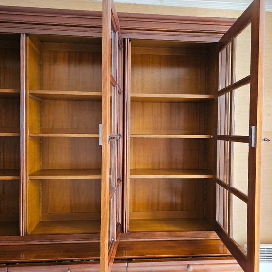 Image 1 of Boekenkast/dressoir