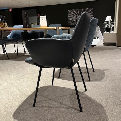 Image 1 of Bert Plantagie Maple Four dining chair (set of 6)