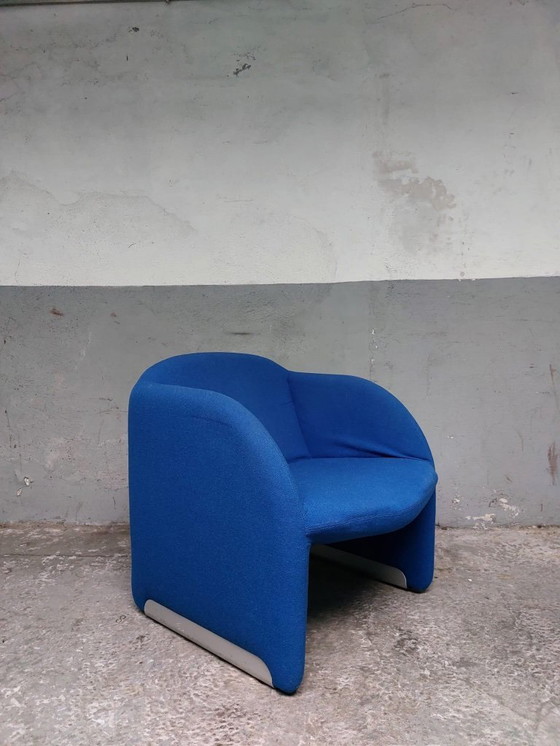 Image 1 of Ben Chair Artifort