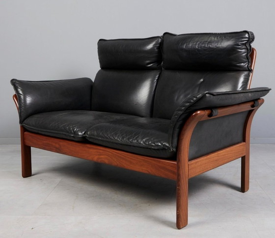 Divano due posti in pelle iconico Scala di Illum Wikkelsø – Skala, Divani 2 posti, Wood, Leather (photo 2 of 5)