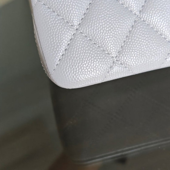 Image 1 of Borsa Chanel Classic Flap Small - Caviar 23CM trapuntata grigia, hardware color oro chiaro, microchip