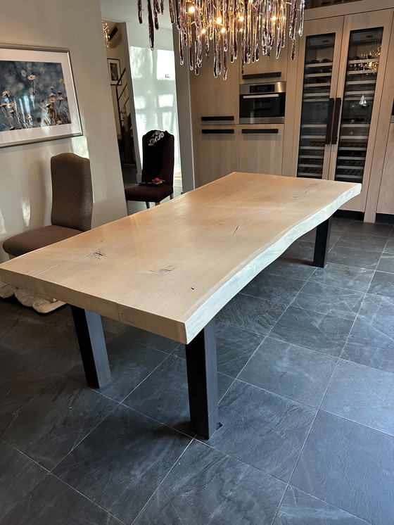 Image 1 of Table en chêne massif de 9 cm d'épaisseur