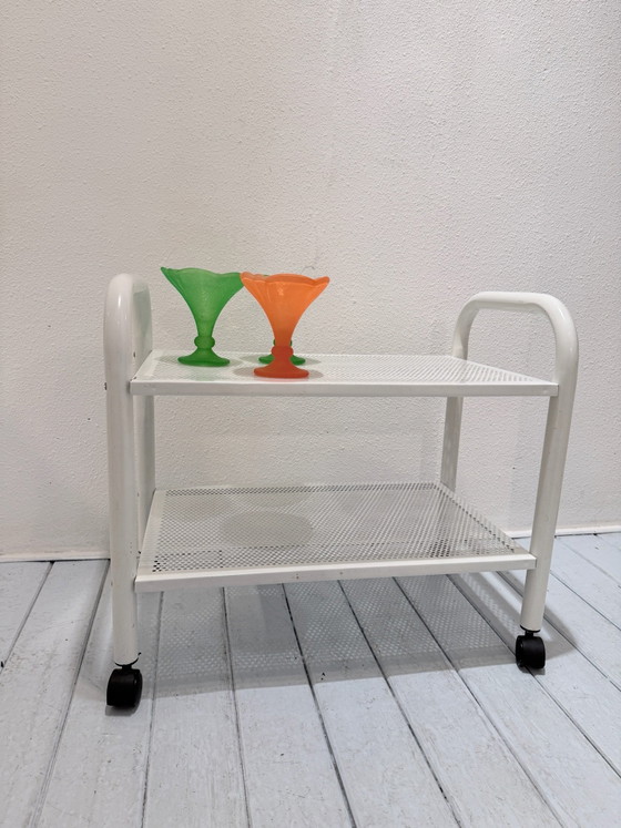 Vintage metal trolley / bar cart, white, 70s/80s (photo 3 of 15)