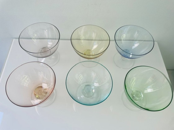Image 1 of Set van 6 vintage coupeglazen in multicolor mondgeblazen glas