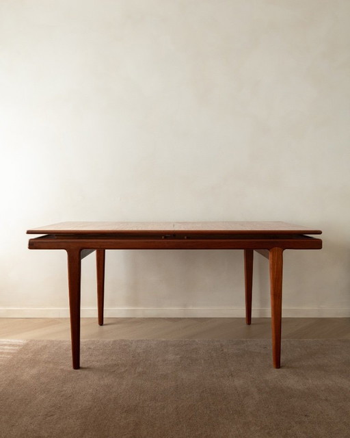 Danish Modern Teak Extendable Dining Table Attributed to Sven Ellekaer, Denmark, 1960s – eettafels, Wood