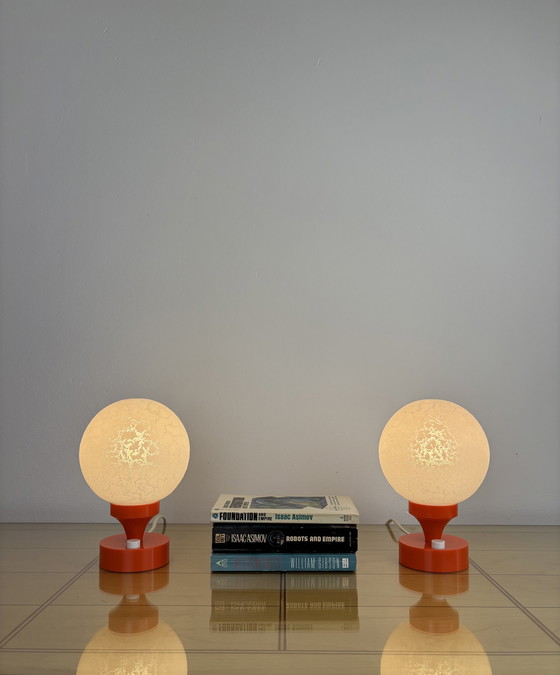 Image 1 of Lampe de table vintage Space Age, Aro Leuchte, orange/blanc avec sphère en verre, années 70, années 70, rétro, milieu du siècle,