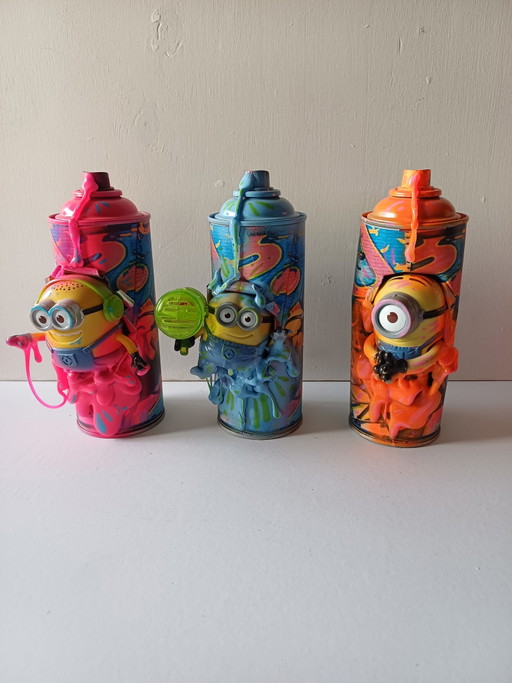 Les Minions peuvent être de l'art pop et de rue, comme Carl, Stuart et Bob.