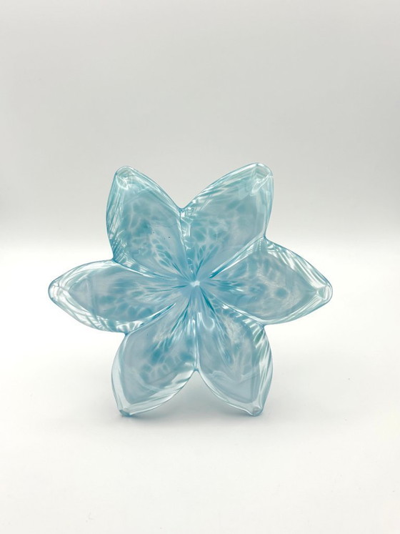 Image 1 of Ein Paar kunstvolle Glasblumen, handgefertigt in Italien nach venezianischer Murano-Tradition, Maße: 15 x 15 x 9 cm