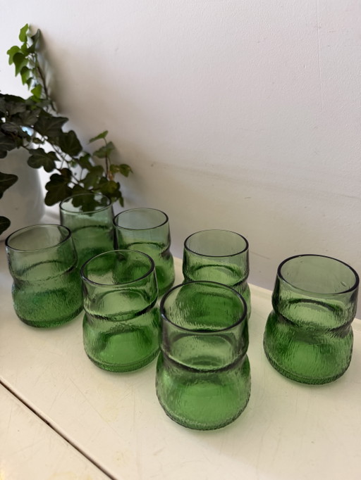 Vasos italianos de cristal Amero Averna 7 de color verde esmeralda