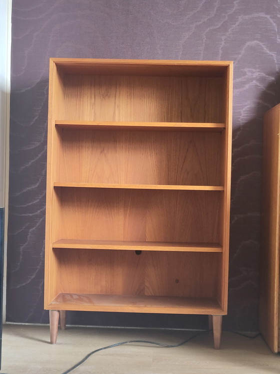 Image 1 of Vintage teak bookcase on legs (1950s-1960s style)