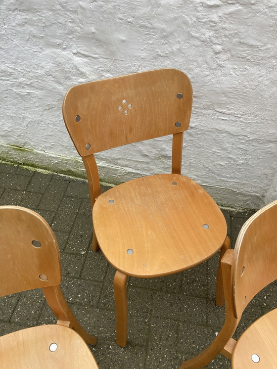 Image 1 of 4 chaises suédoises en bois de style Alvar Aalto
