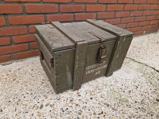 Image 1 of Alte Armee-Munitionskiste