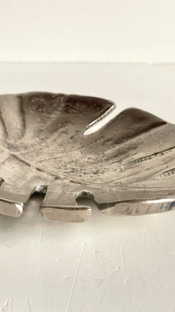 Image 1 of Metal Leaf-Shaped Trinket Tray