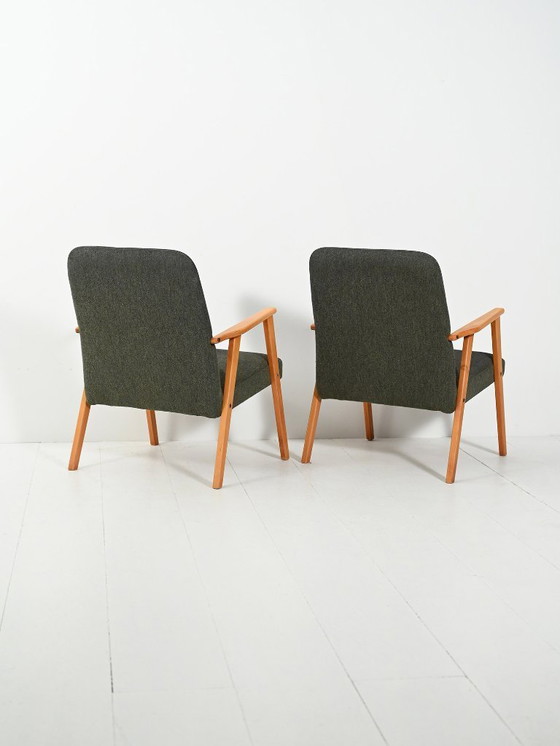 Image 1 of Coppia di poltrone in faggio con rivestimento grigio