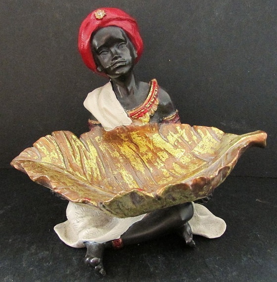 Image 1 of "Sarotti Mohr" style figure