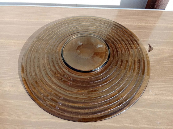 Image 1 of Große runde Platte aus Rauchglas – konzentrisches Muster