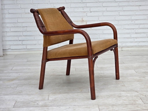 Ensemble de fauteuils de café danois des années 1970, en rotin et tissu nubuck.