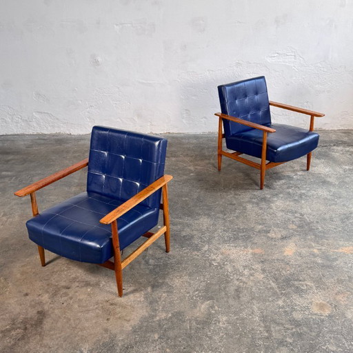 Een paar Hongaarse blauwe kunstlederen fauteuils, 1960