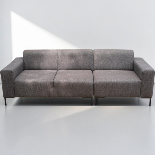 Canapé 3 places en tissu gris (nettoyé par un professionnel)