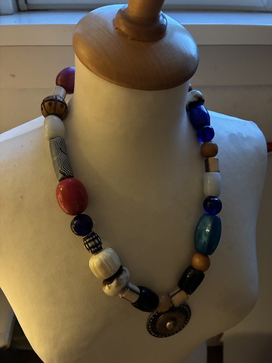 Image 1 of Neue Halskette aus alten Perlen und Ornamenten, 66 cm