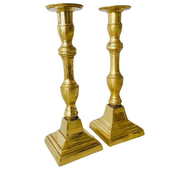 Image 1 of Juego de candelabros pesados de latón dorado flamenco cuadrado 1900s