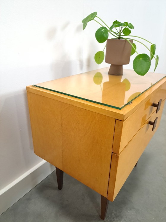 Image 1 of Set nachtkastjes met lade en vierkante grepen