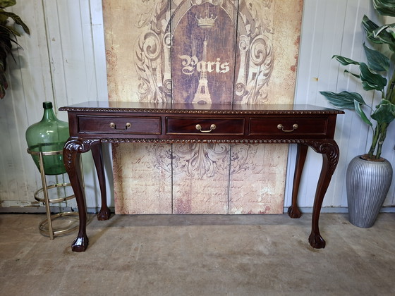 Image 1 of Classic side table, console table, or console with beautiful lion paws. Minor paint damage. Dimensions: 136x41cm and 76cm high.