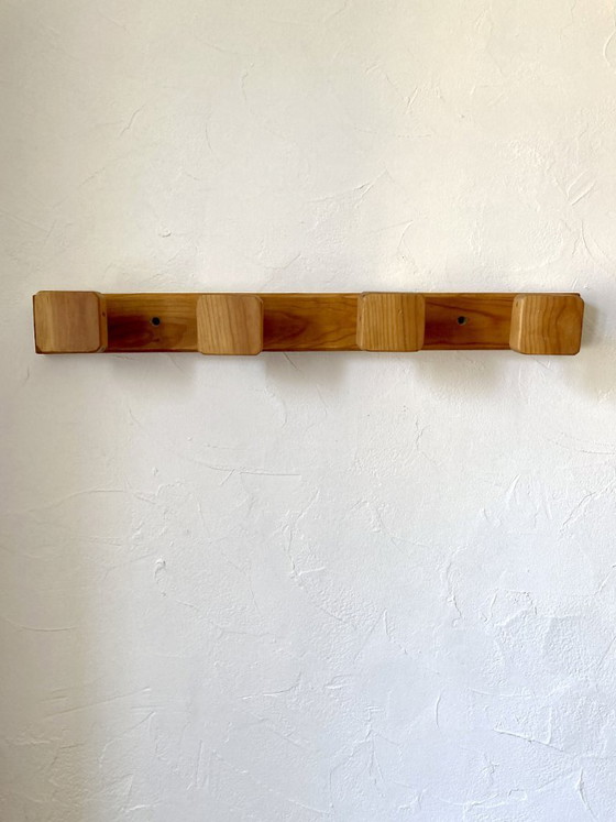 Image 1 of Wall-mounted coat rack with 4 wooden hooks