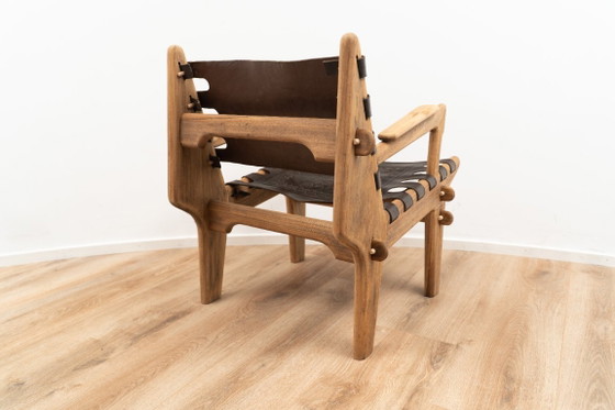 Image 1 of Fauteuil lounge par Angel Pazmino