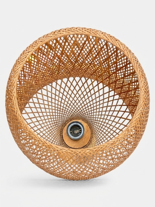 Bamboo lamp