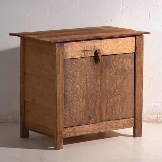 Ancien buffet bas en pin – Europe Centrale, circa 1870 (photo 5 of 40)