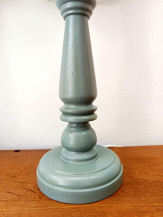 Image 1 of 2 op maat gemaakte houten lampen met modernistische lampenkappen