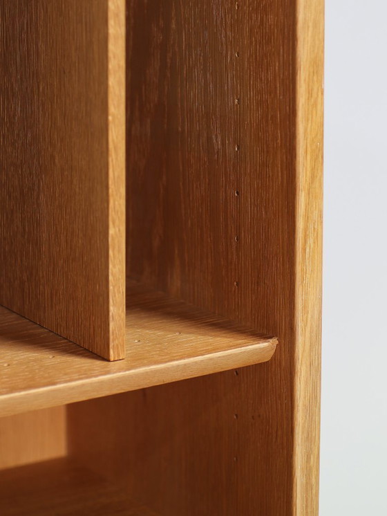 Image 1 of Libreria grande Hundevad in rovere, mobiletto porta LP, vintage danese