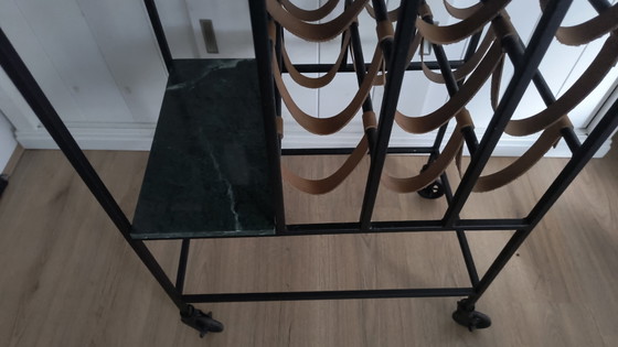 Image 1 of Servierwagen „Dutchbone Mil“ – Grüner Marmor – Design-Servierwagen