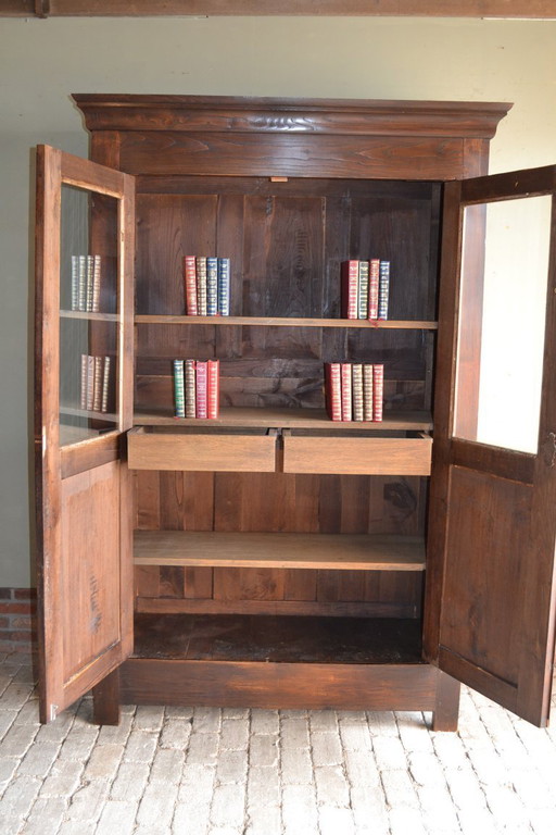 Libreria antica in rovere, vetrina.