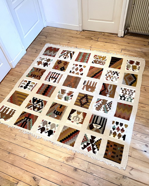 Kelim Gafsa Tunesië Handgeweven Vloerkleden 60s 70s Dierenpatronen Primitieve Stijl