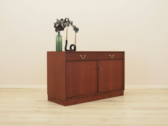 Mobile danese impiallacciato in mogano con cassetti e ante con serratura, anni '70 – Cassettiere, Legno (photo 6 of 12)