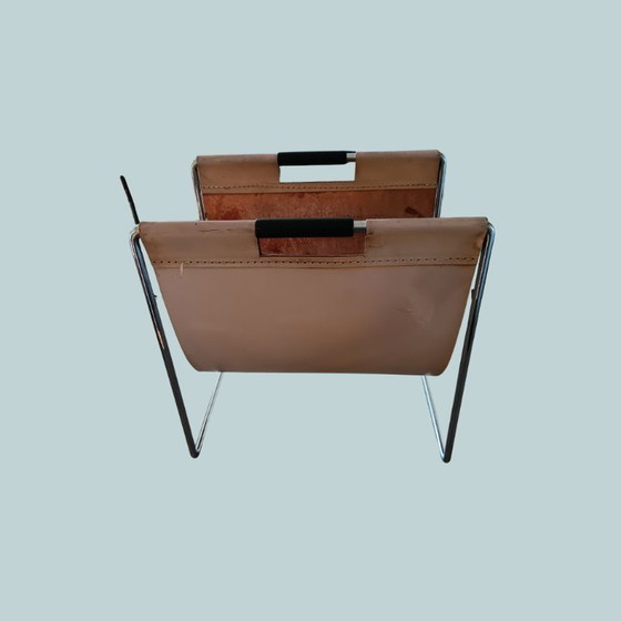 Image 1 of Porte-revues vintage en cuir style milieu du siècle