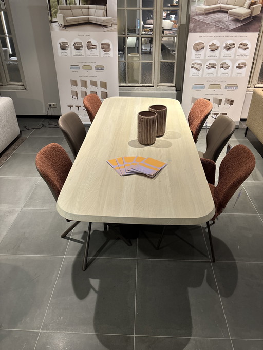 Bert Plantagie eetkemertafel Eiken gekalkt