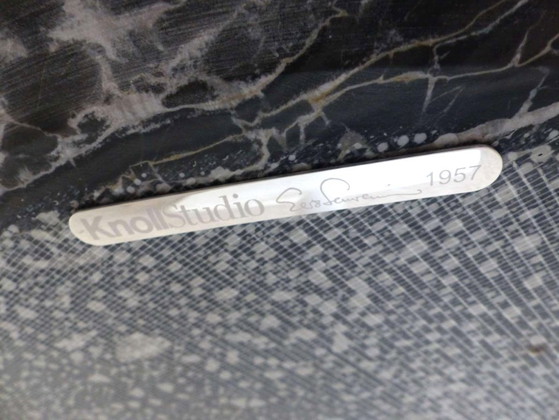 Image 1 of “Saarinen Side Table” pedestal table in satin Portoro Silver marble by Knoll design Eero Saarinen - 51 cm