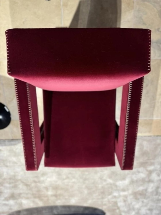 Image 1 of Sillón Cassina One 637 Utrecht (NUEVO, SIN USAR) En Vinaccia B /Burdeos