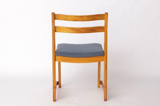 Image 1 of Chaise empilable en chêne vintage par Carl-Ewert Ekström - 1960s Scandinavian Design