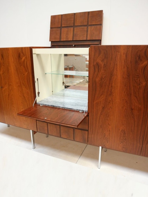 Image 1 of Uniek vintage design dressoir van palissander met bargedeelte uit de jaren ’60