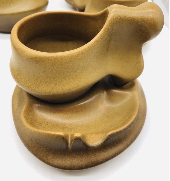 Image 1 of Vajilla moderna de mediados de siglo del taller de cerámica Faianta Sighişoara, Transilvania (Rumania), alrededor de 1970