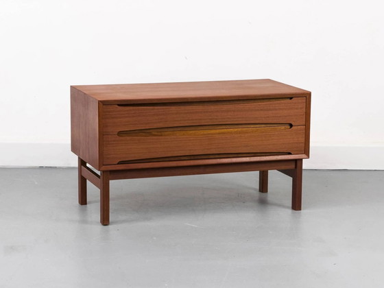 Teak Lowboard mit Schubladen, 1960er Jahre – Kommoden, Mid Century Modern (photo 12 of 15)