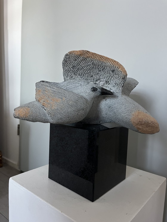 Image 1 of Scultura Inseparabili Katsvansa uccelli piedistallo